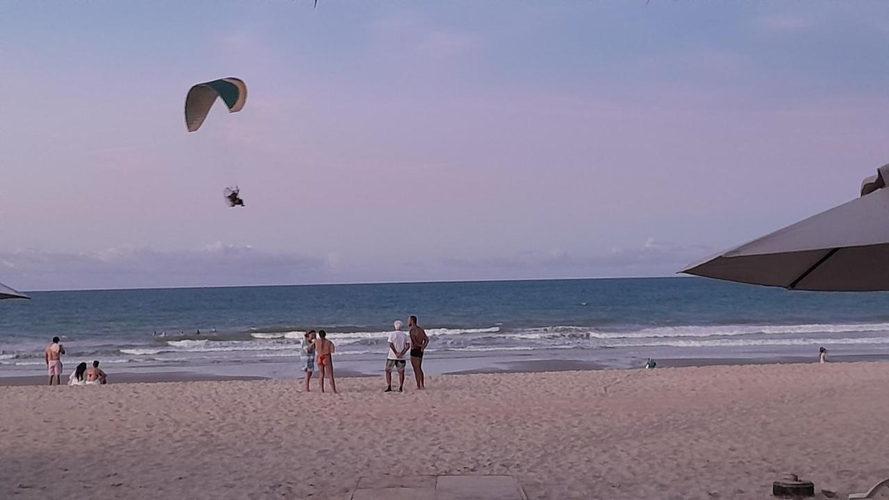אקווירז Paraiso Das Dunas - Apartamento A Beira Mar Com Jacuzzi - Proximo Ao Beach Park מראה חיצוני תמונה